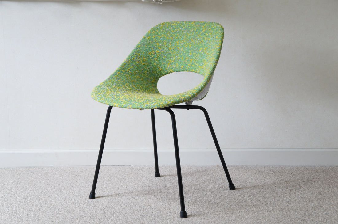 Pierre GuaricheのTulip Chairのハーフカバー