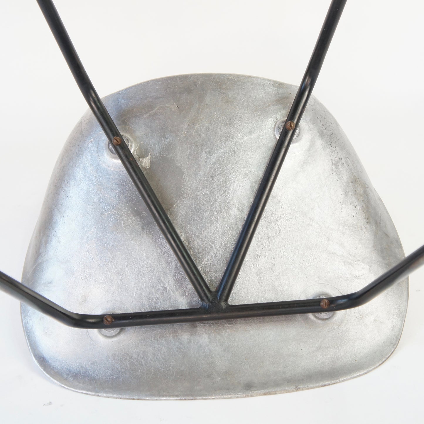 Tulip Chair - No.05