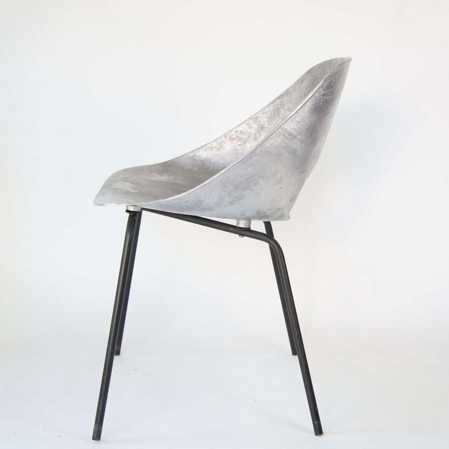 Tulip Chair - No.08