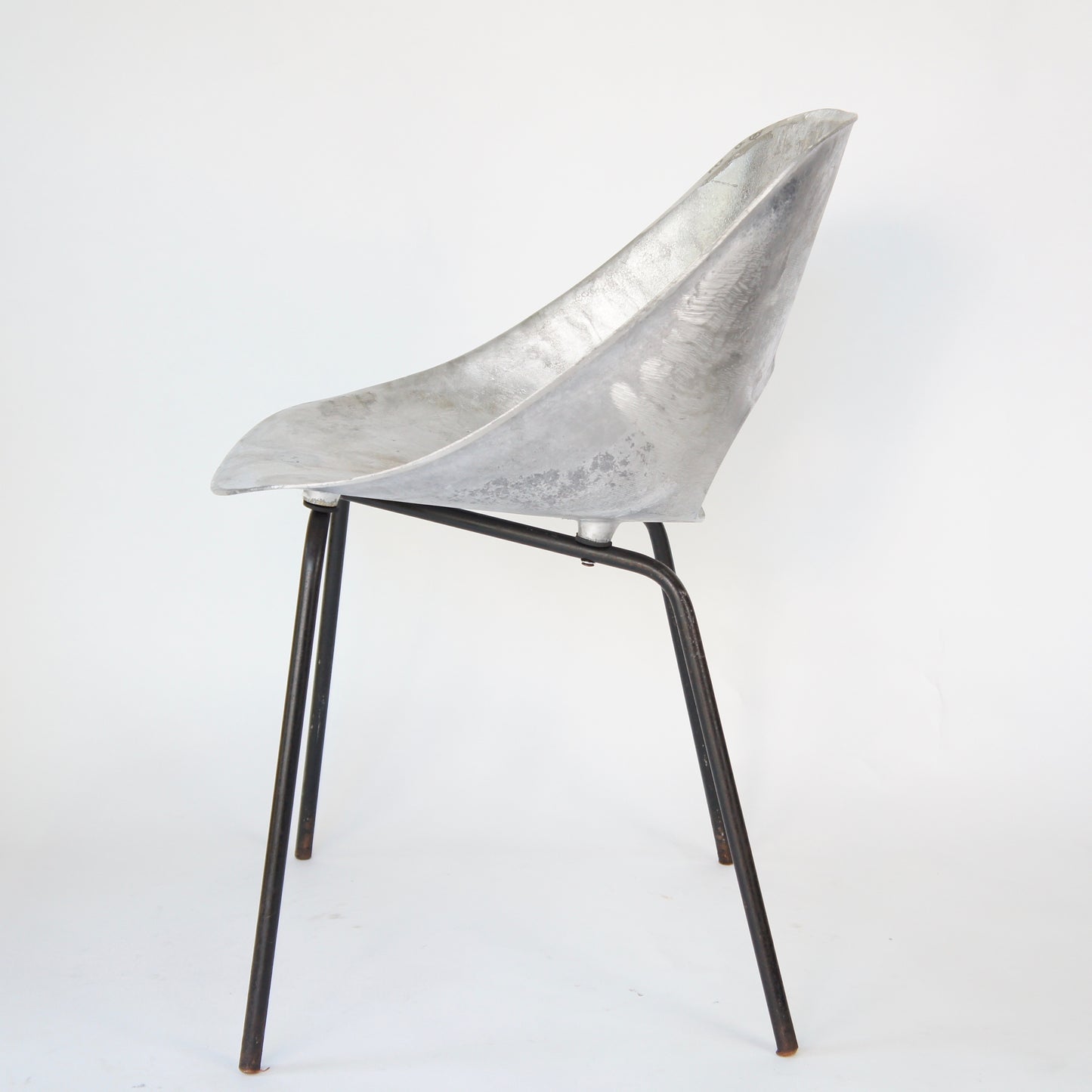 Tulip Chair - No.09