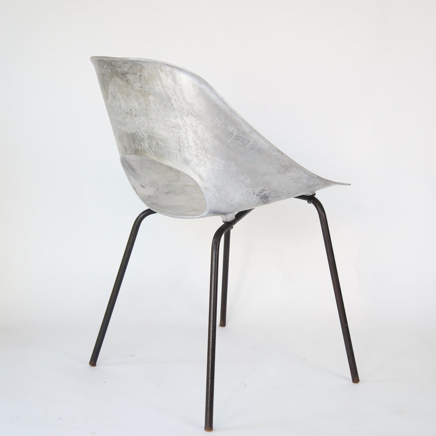 Tulip Chair - No.09