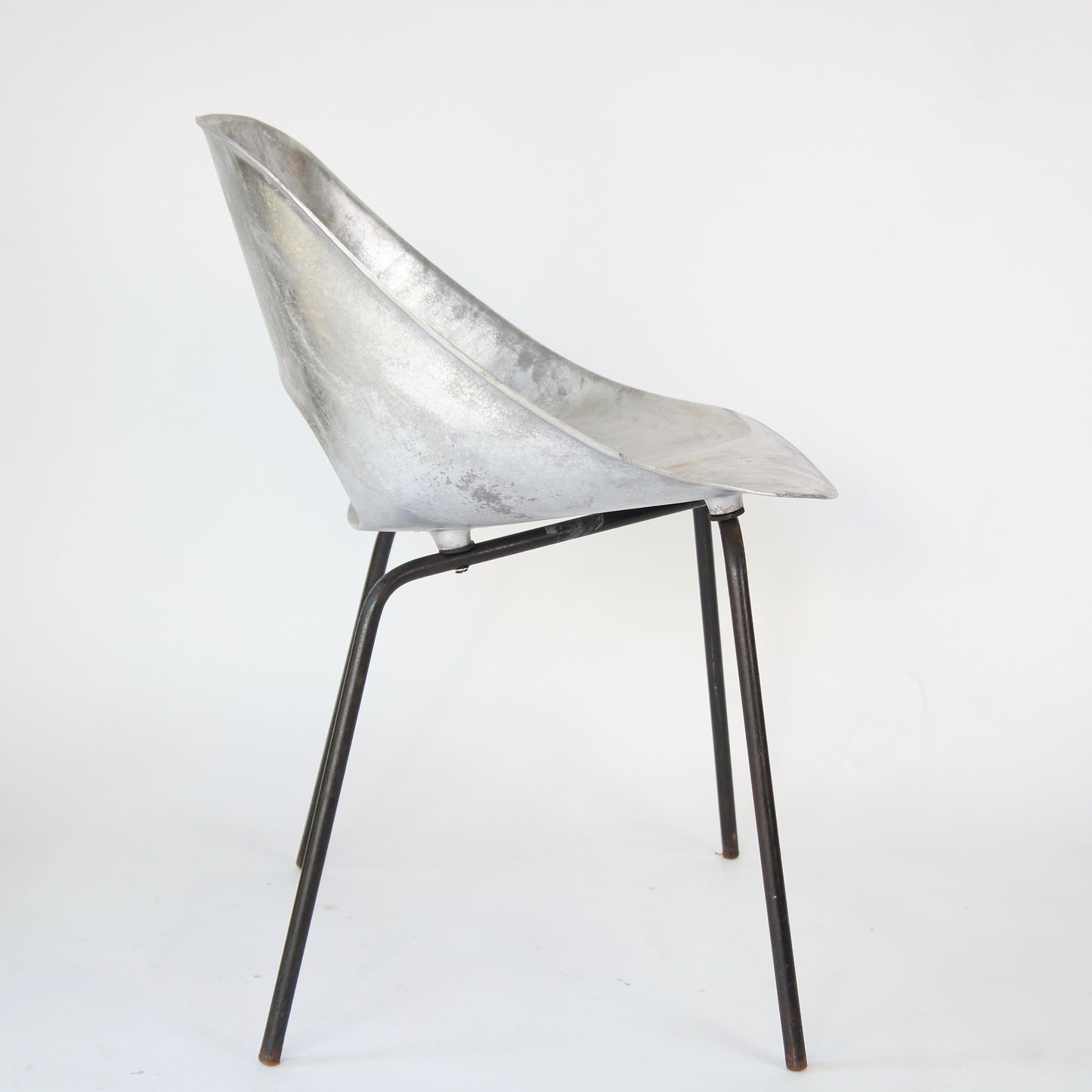 Tulip Chair - No.09