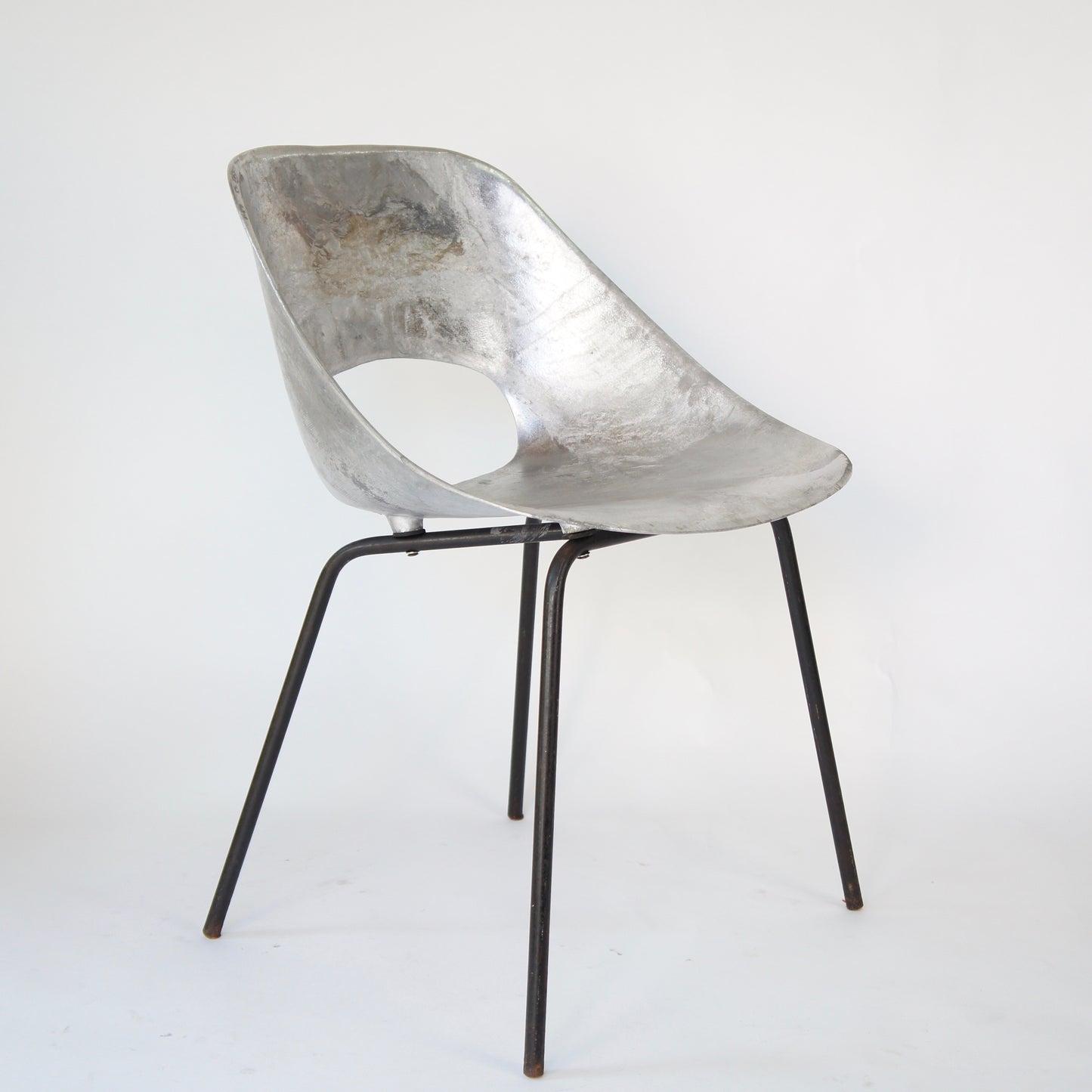Tulip Chair - No.09