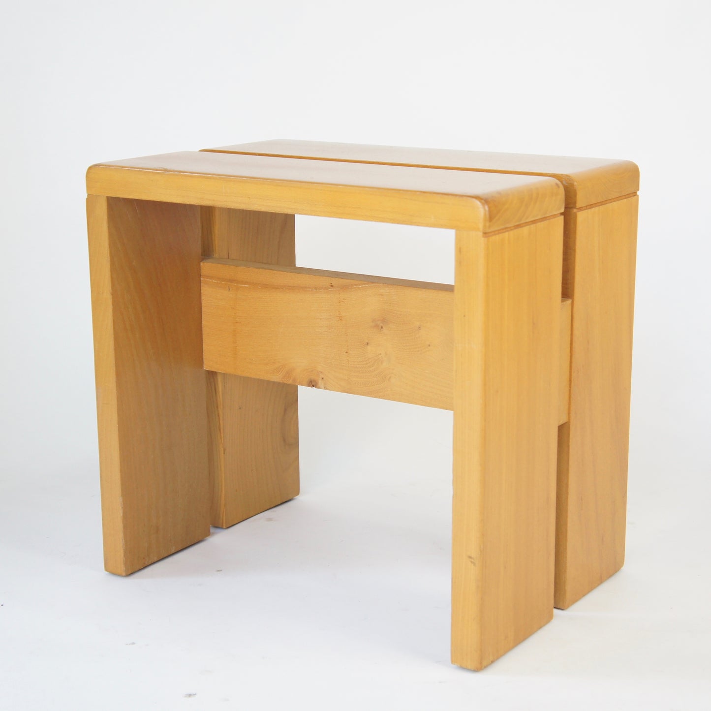 Les Arcs Stool - No.01