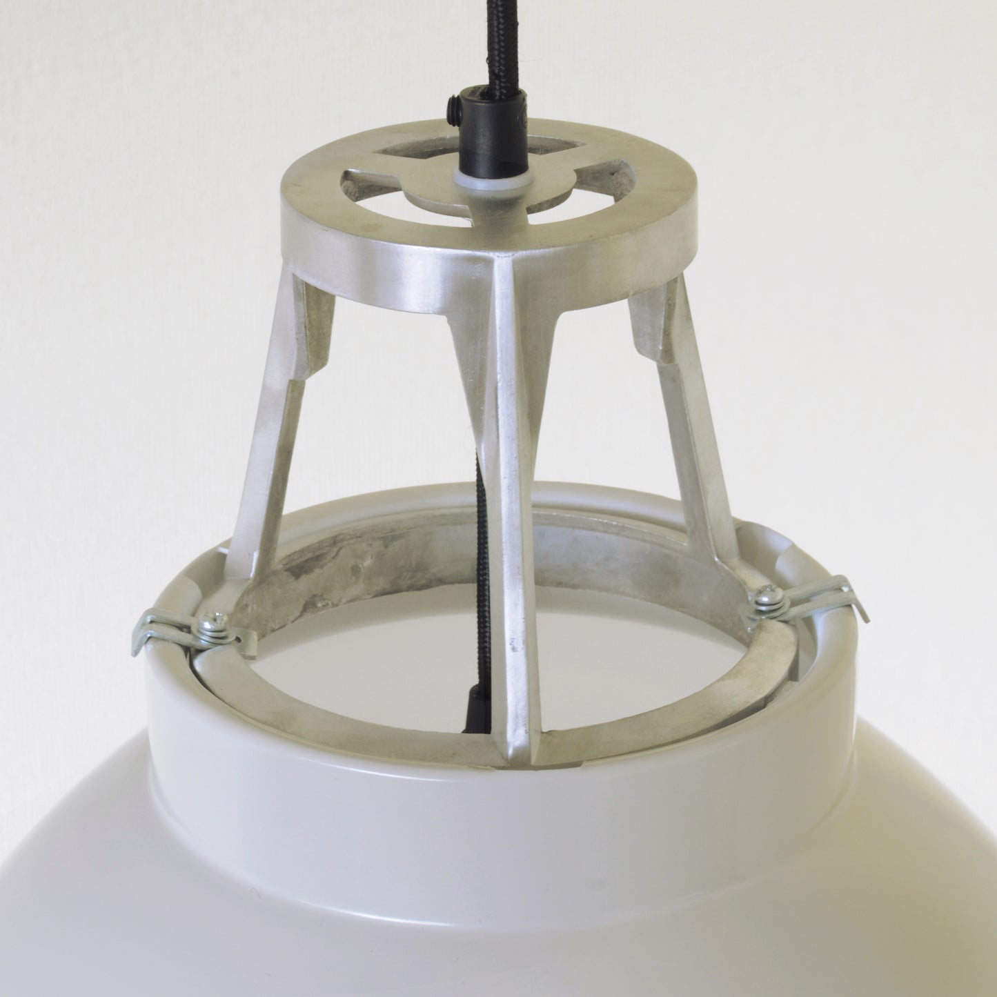 Titan Size 1 Pendant - Putty Grey / White