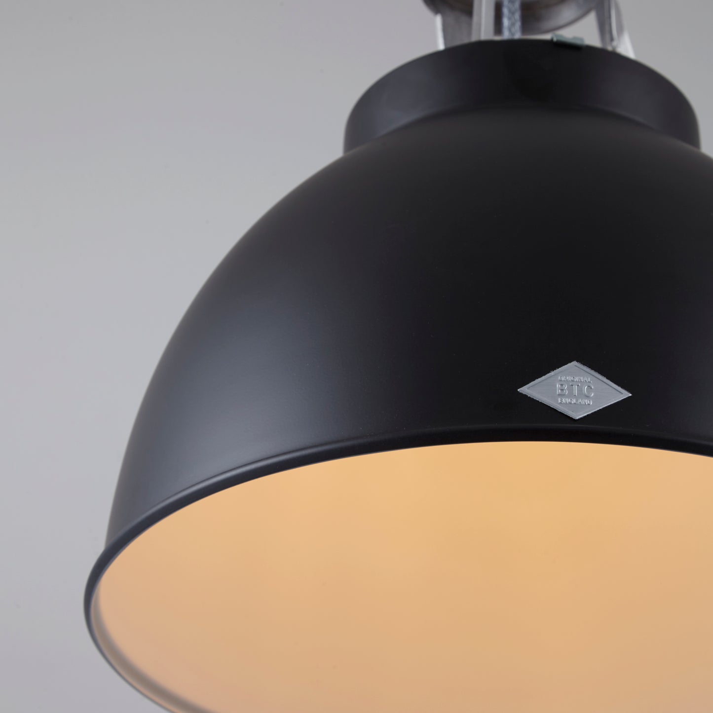 Titan Size 1 Pendant - Matt Black / White