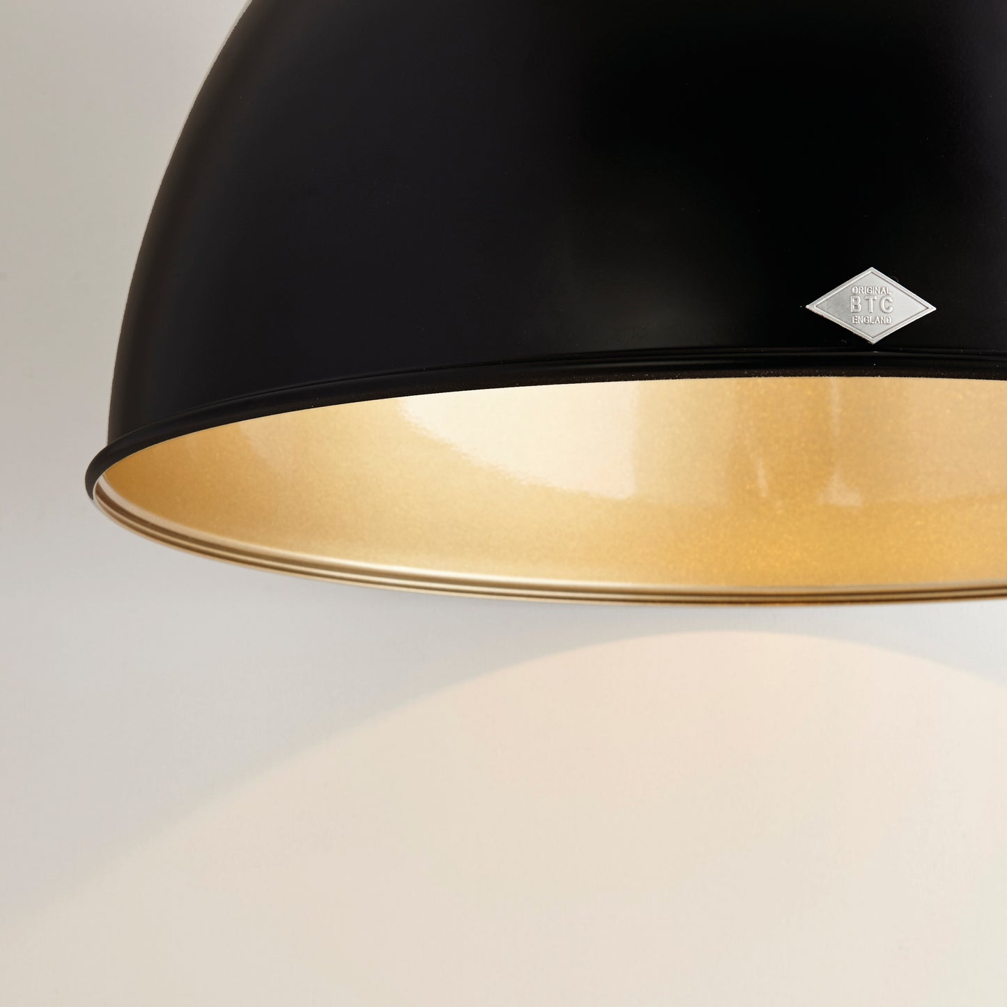 Titan Size 1 Pendant - Matt Black / Bronze