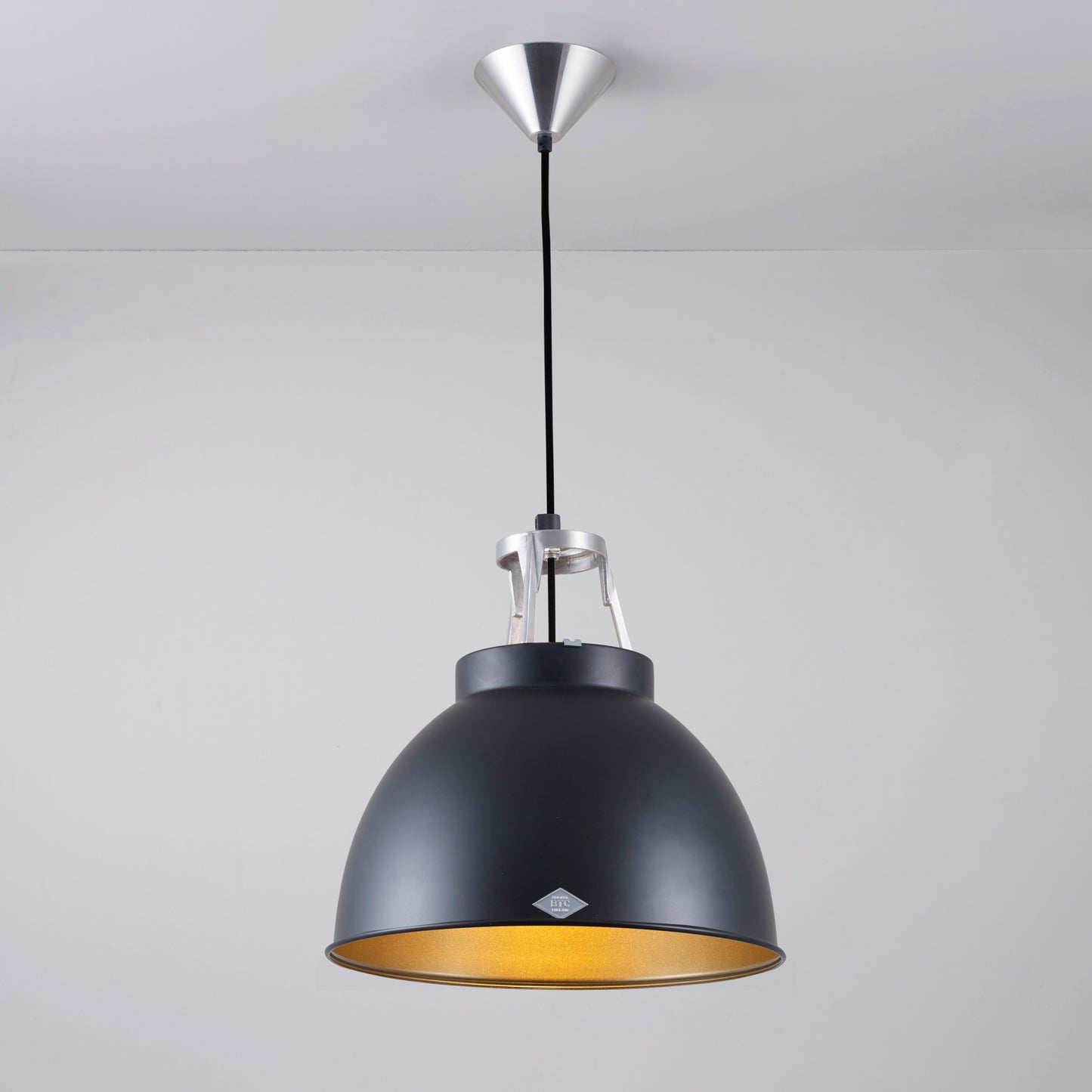 Titan Size 1 Pendant - Matt Black / Bronze