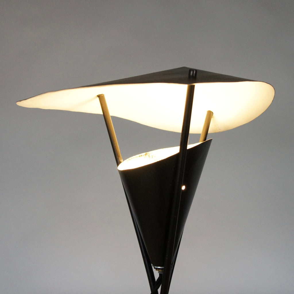 Tripod Table Lamp