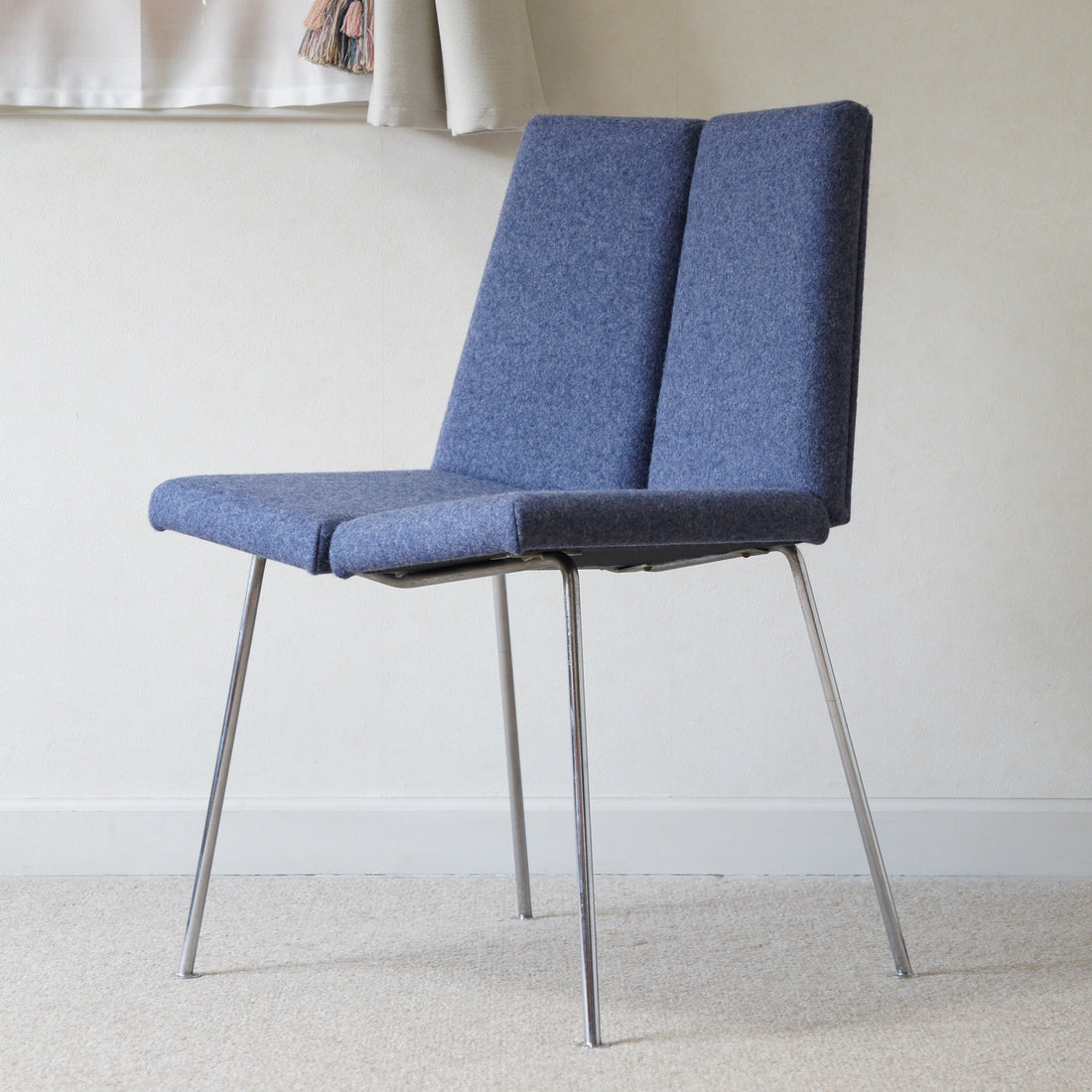 4 Face Chair by Pierre Guariche