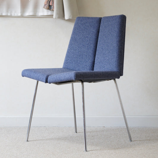 4 Face Chair by Pierre Guariche