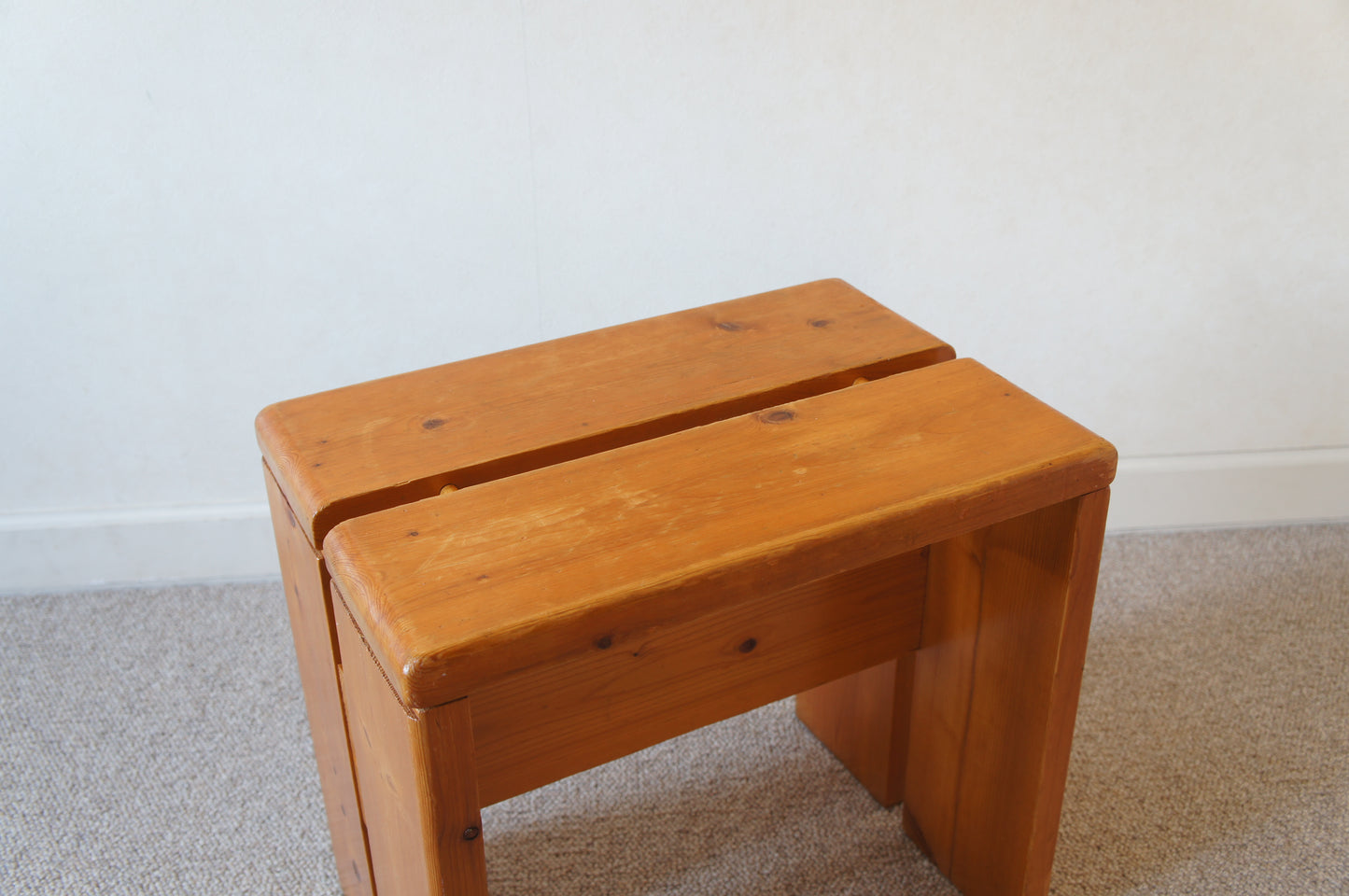 Les Arcs Stool - No.03