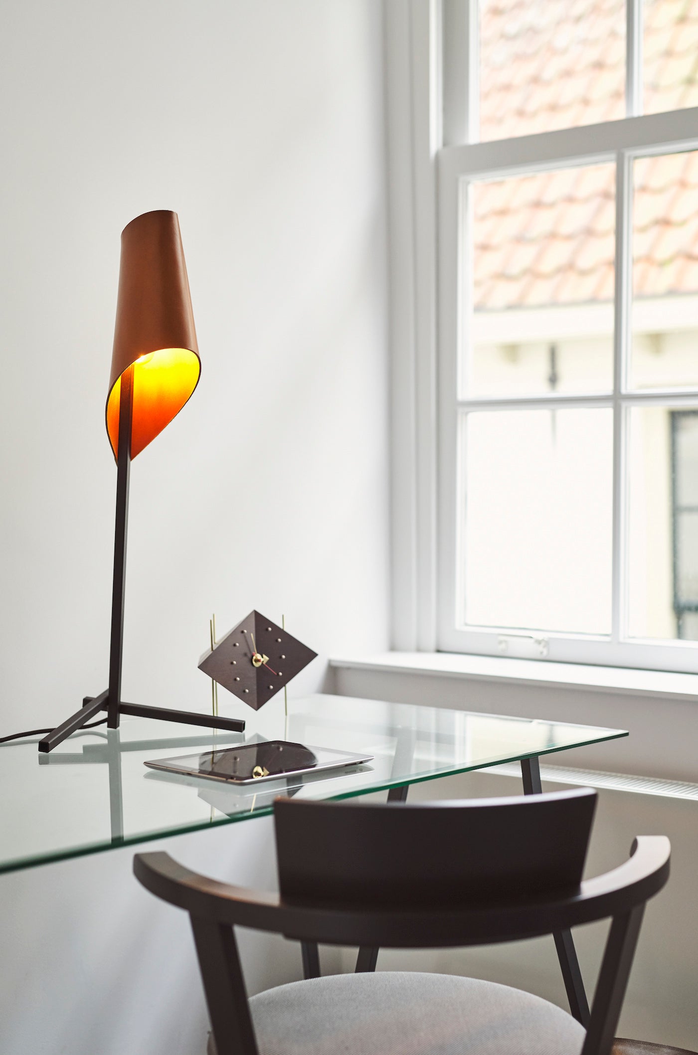 No.42 TUIG Table Lamp